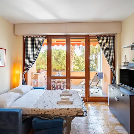 Guesthost - Bright Seaview In 산레모