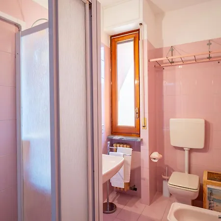 Guesthost - Bright Seaview In 산레모